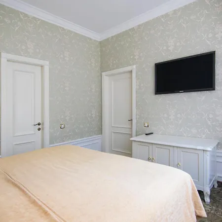 Royal Olympic 3*
